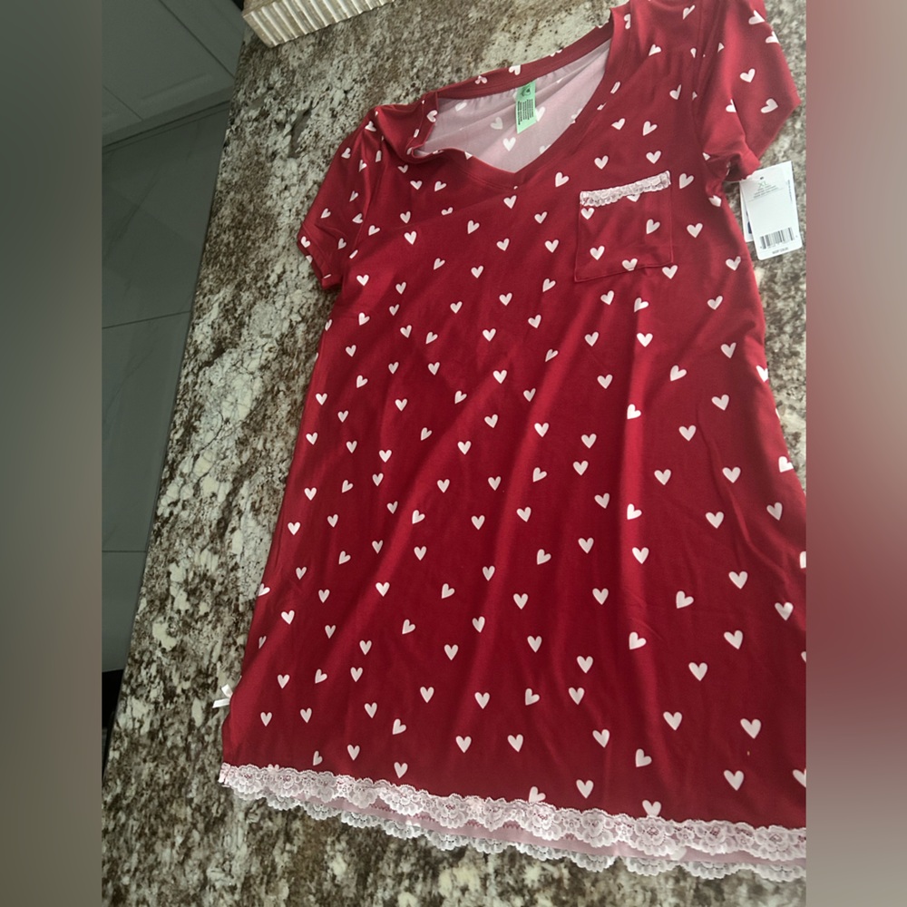 Brand New Honeydew Intimates Red Heart Print Mini Nightshirt (Fits Med-Large)
